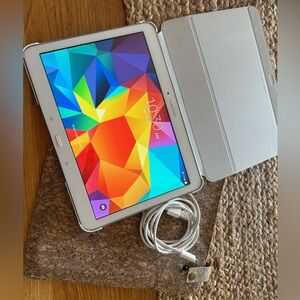 Samsung Galaxy 4-10inch White Tablet